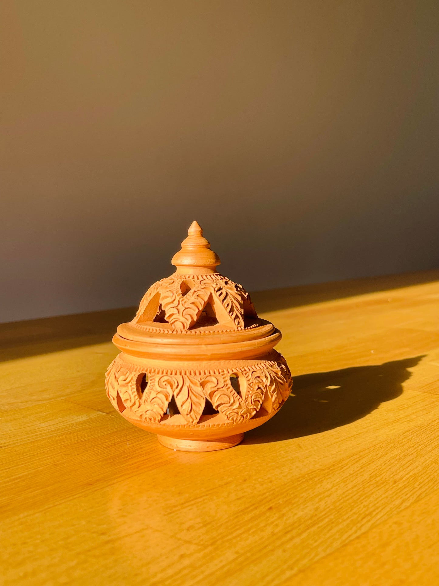 Candle/Incense holder M